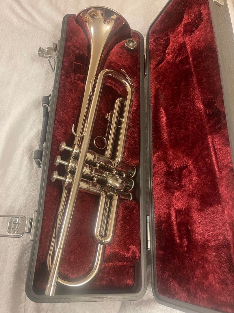 Nikkan YTR136トランペット 本体 ケース付き
