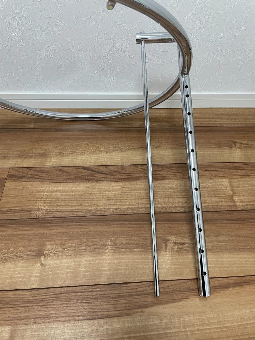 アイリーン・グレイ E1027 サイドテーブル リプロダクト