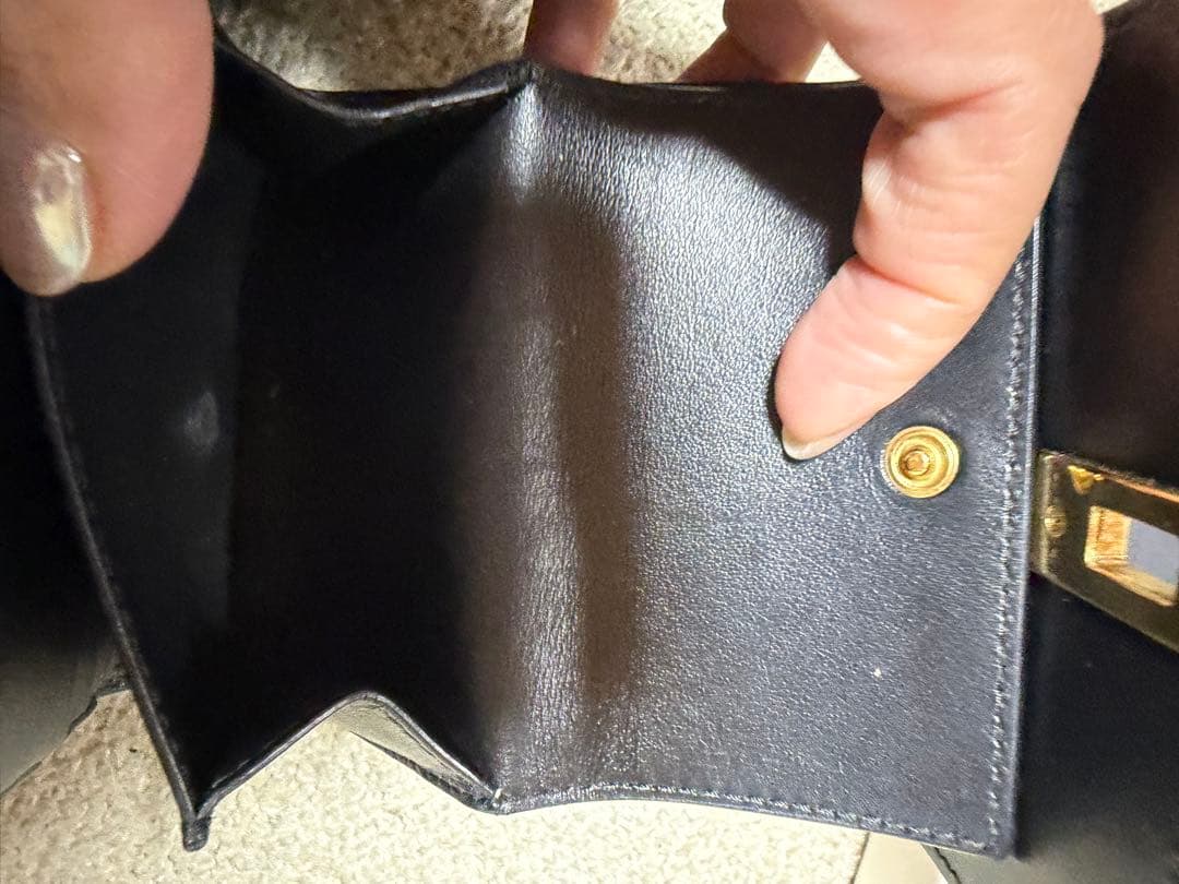 Celine 黒 レザー 三つ折り財布　使用済み