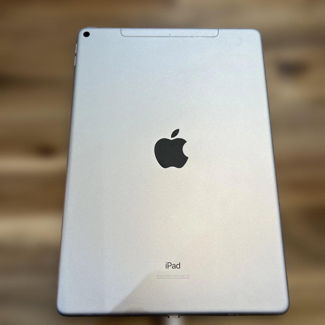 M833 SIMフリー　ipad Air 第三世代　64GB