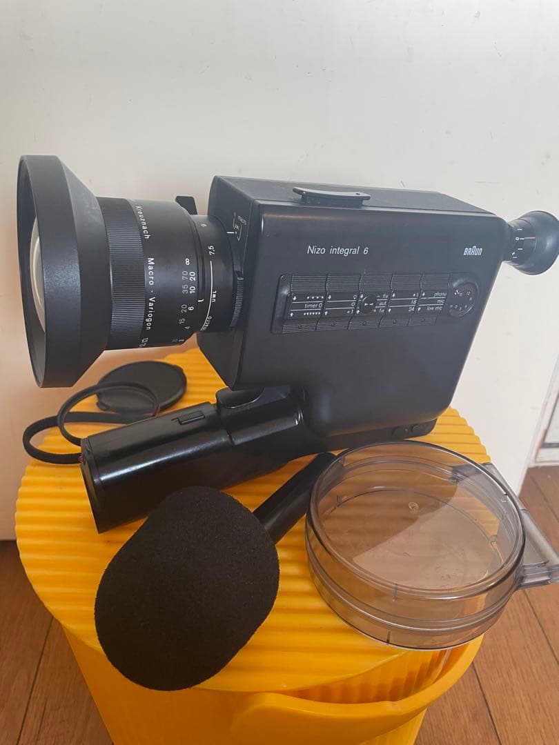 スーパー8 8ミリカメラ 西独製　Nizo integral 6 ワイコン付き