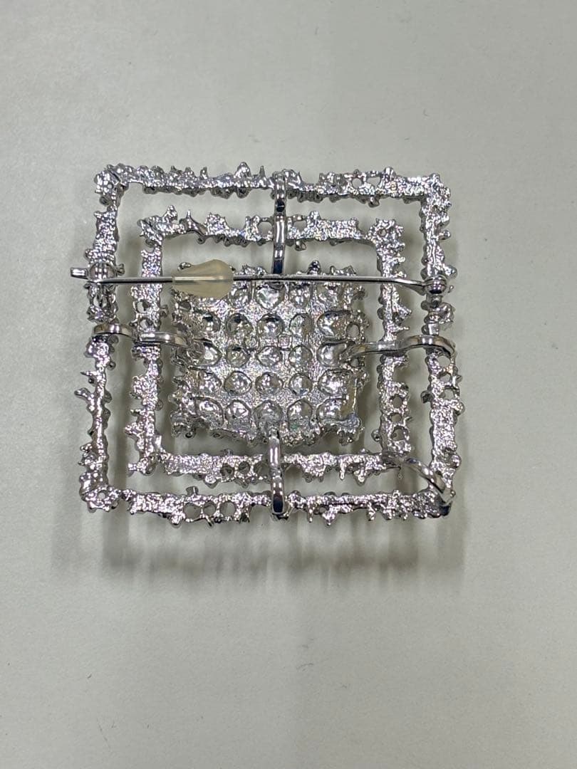 りんさん専用　TASAKI(タサキ) パール付きブローチ