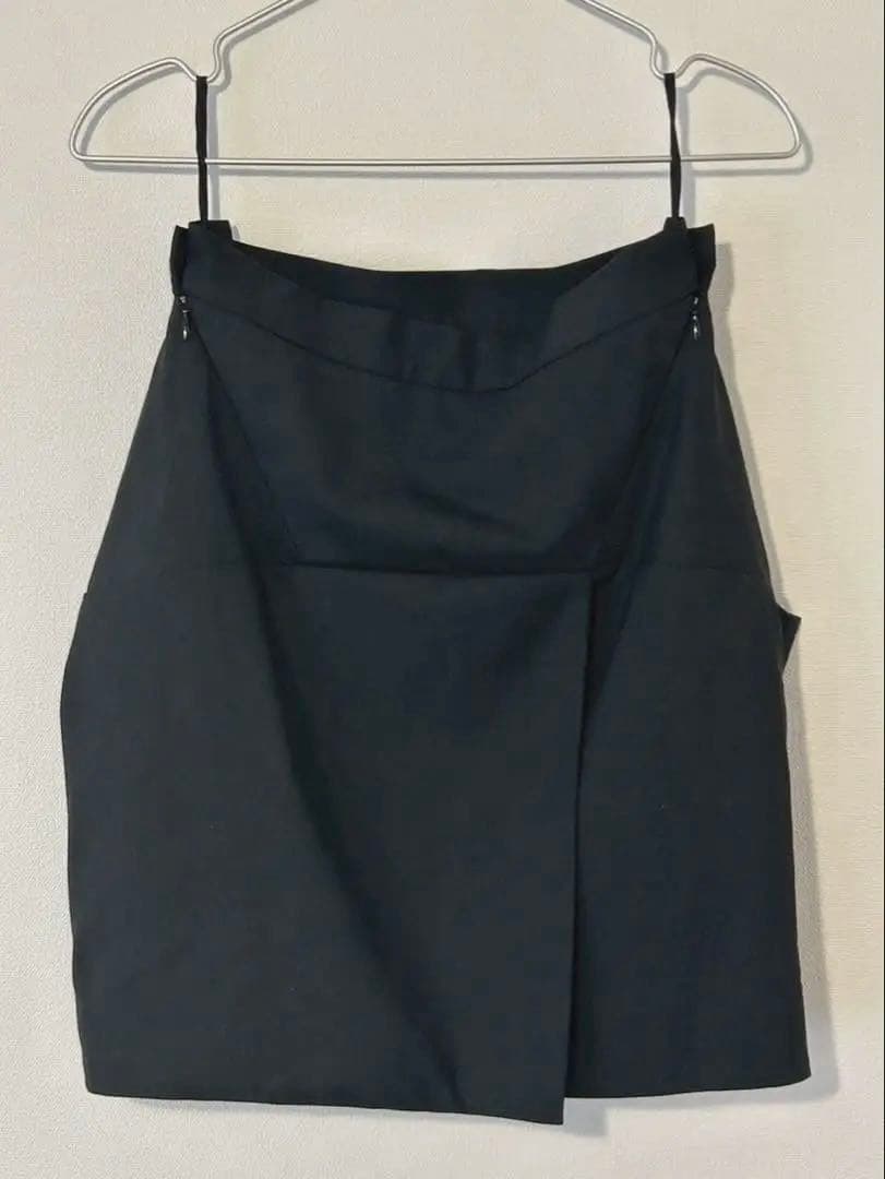 ヴィヴィアンウエストウッド フロント 変形 ひざ丈スカート　ブラック