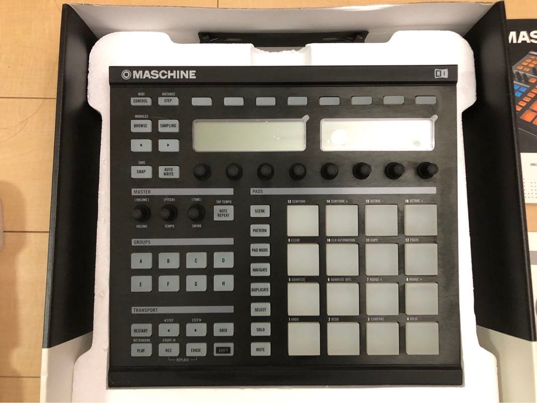 サンプラー　DJ machine native instruments