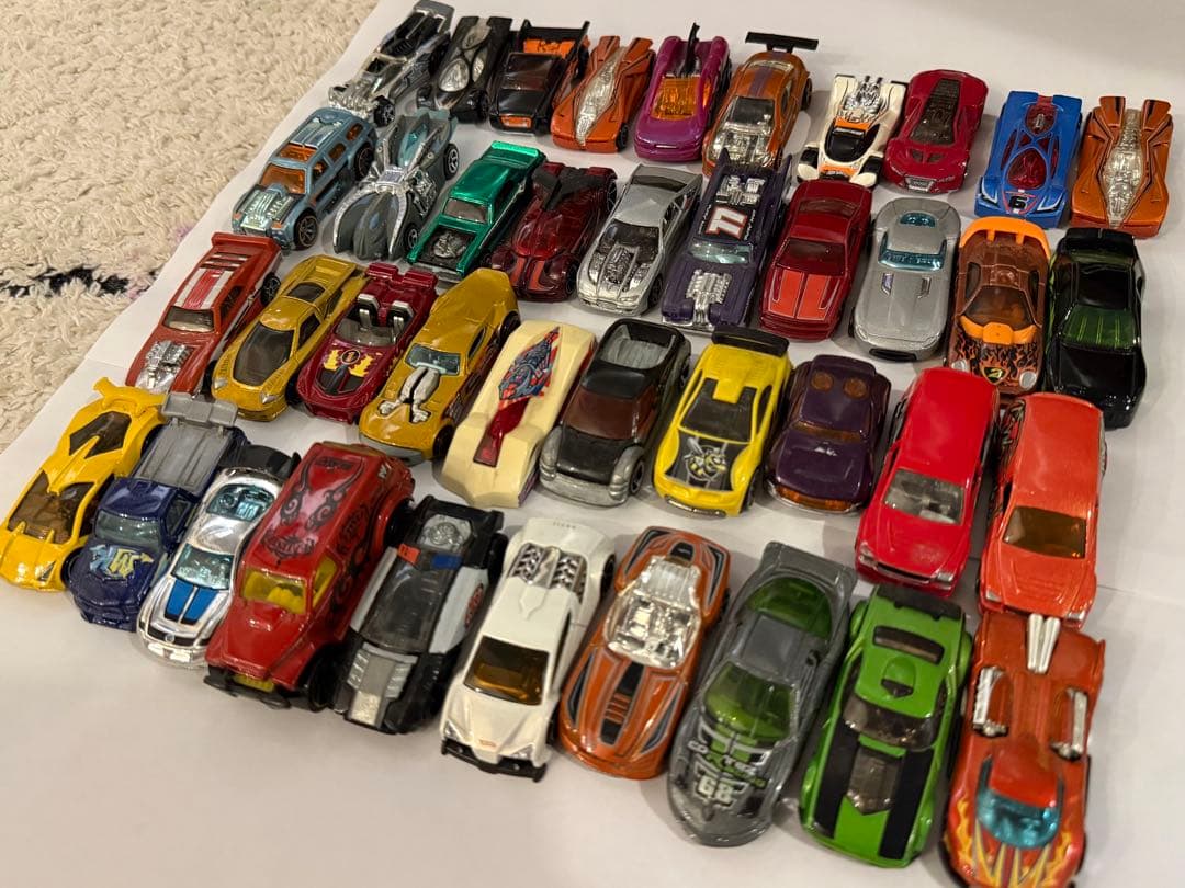 Hot Wheels ミニカー オリジナル車　約40台セット