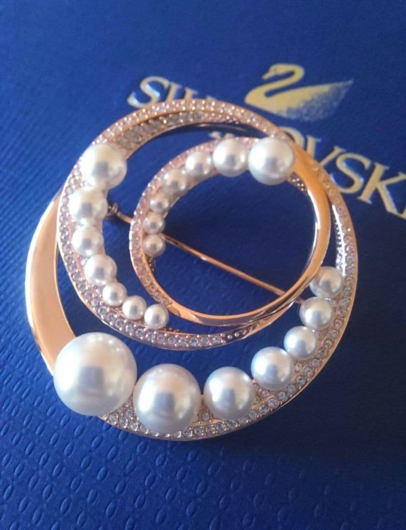 SWAROVSKI Fundamental パール ブローチ スワロフスキー