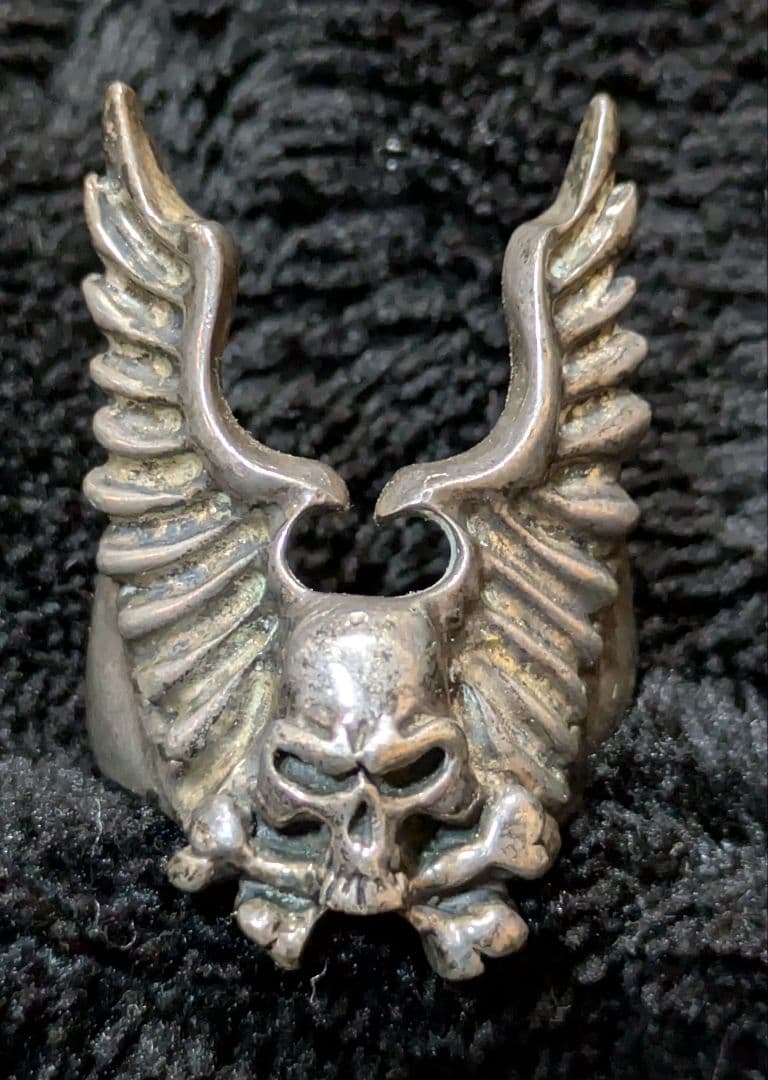 Thirteen Designs ガルウイングスカルリング