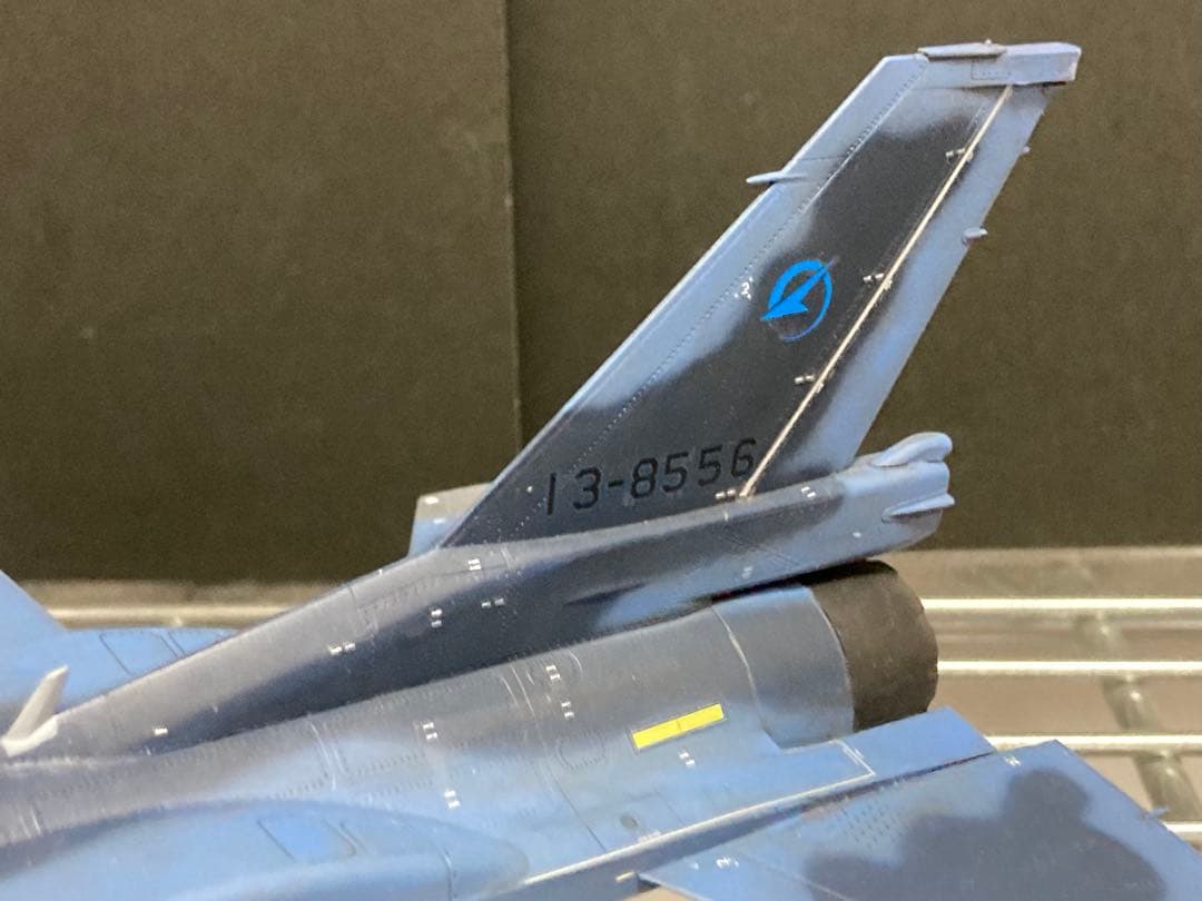 ハセガワ　1/48 航空自衛隊　F2A改 完成品　ジャンク