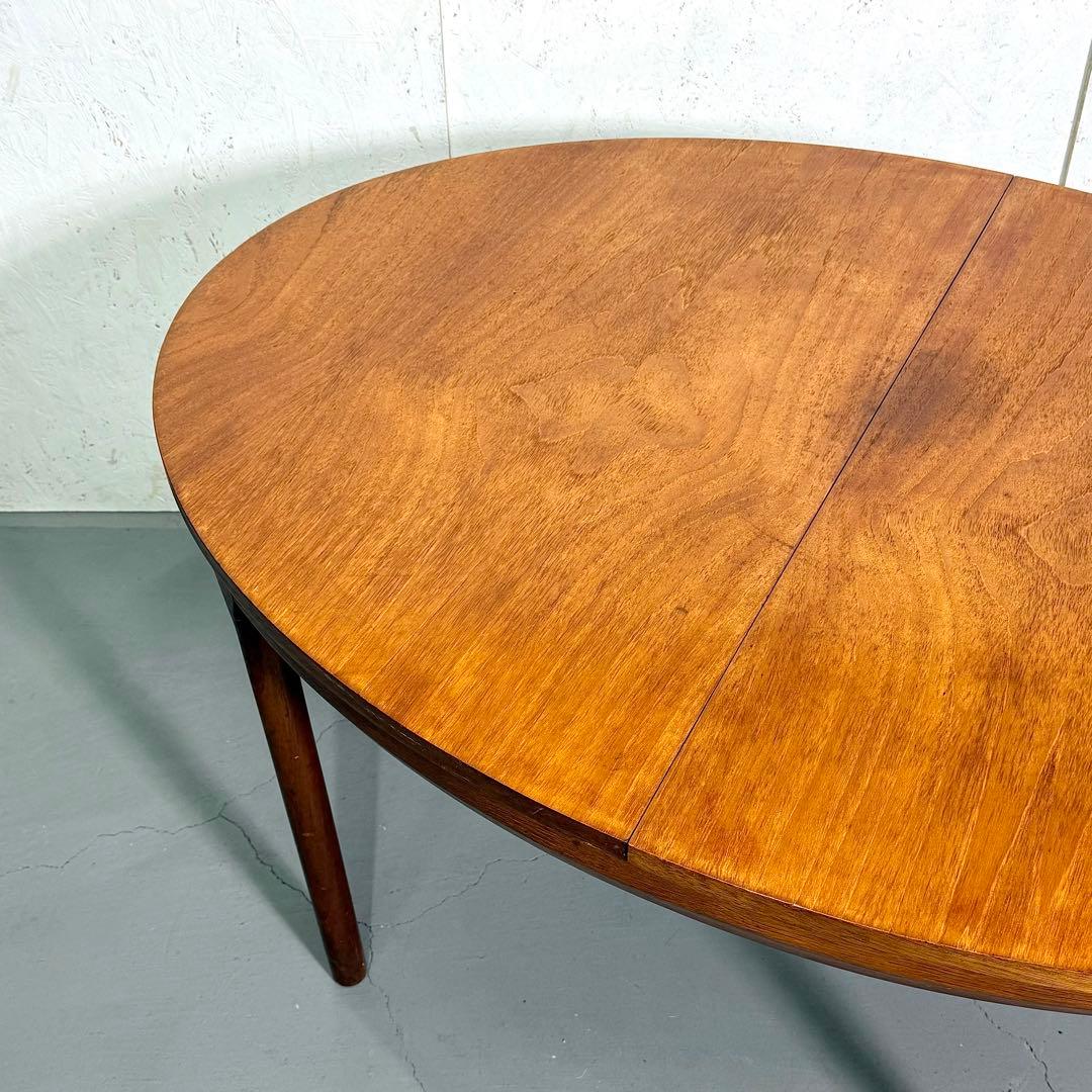 WHITE & NEWTON ヴィンテージ オーバルダイニングテーブル(301)