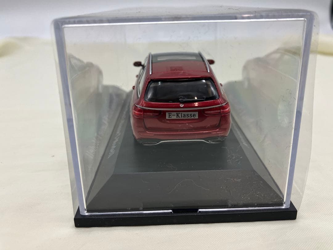 ベンツ　Mercedes-Benz E-Klasse T-Modell ミニカー
