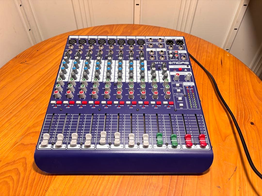 Midas DM12 アナログミキサー