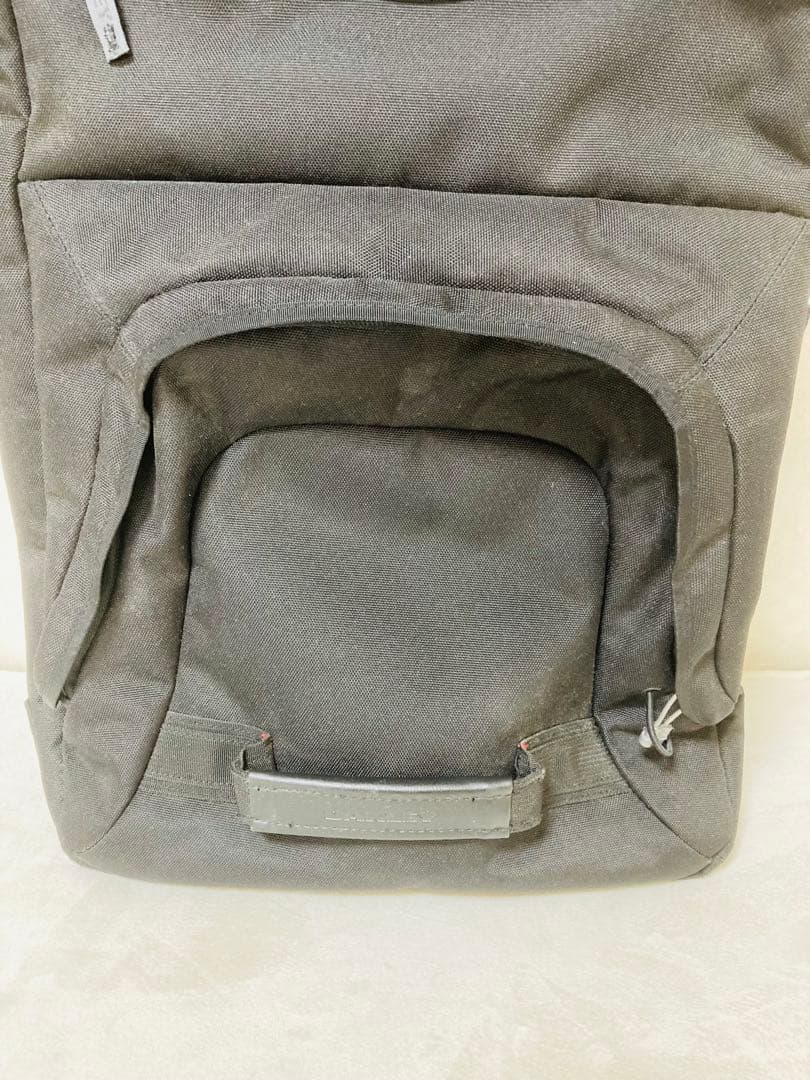 オークリー　OAKLEY　キャリーバッグ　キャリーケース　スーツケース　約33L