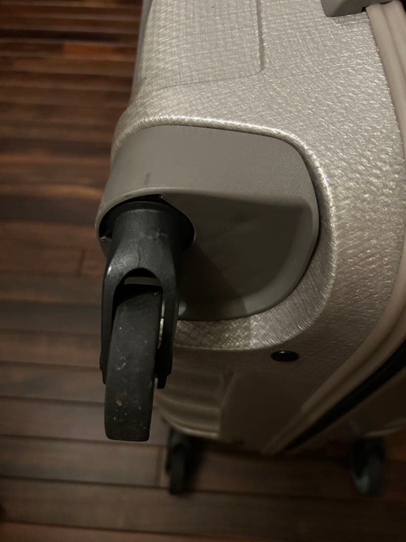 Samsonite スーツケース　コスモライト　スピナー69 サムソナイト