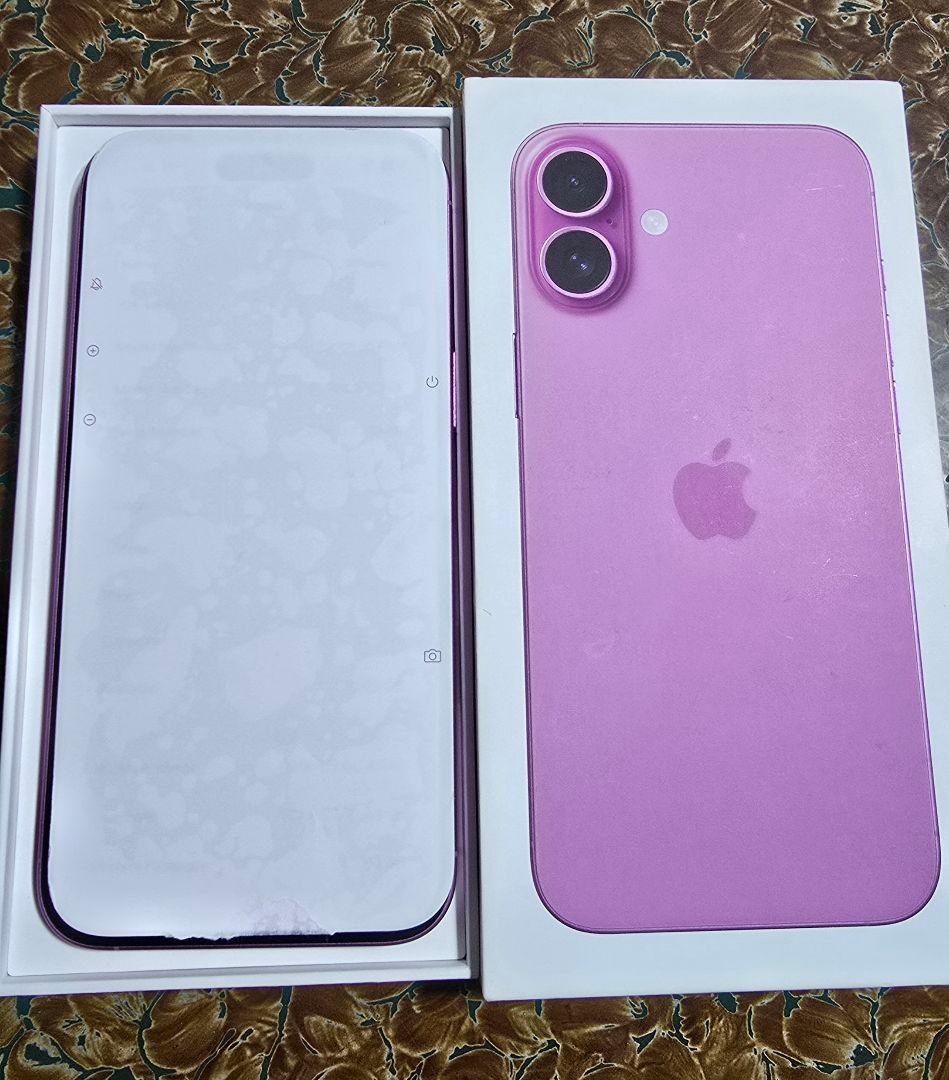 Apple iPhone 16 plusバッテリ容量100%SIMフリー