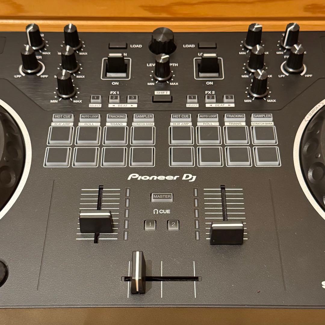 美品　Pioneer DJ DDJ-REV1 コントローラー 本体のみ