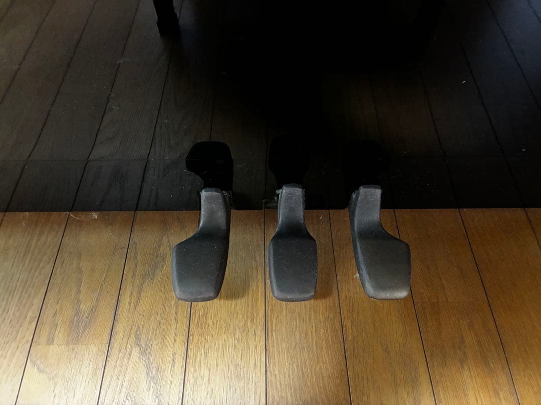 YAMAHA アップライトピアノ 黒 椅子付き