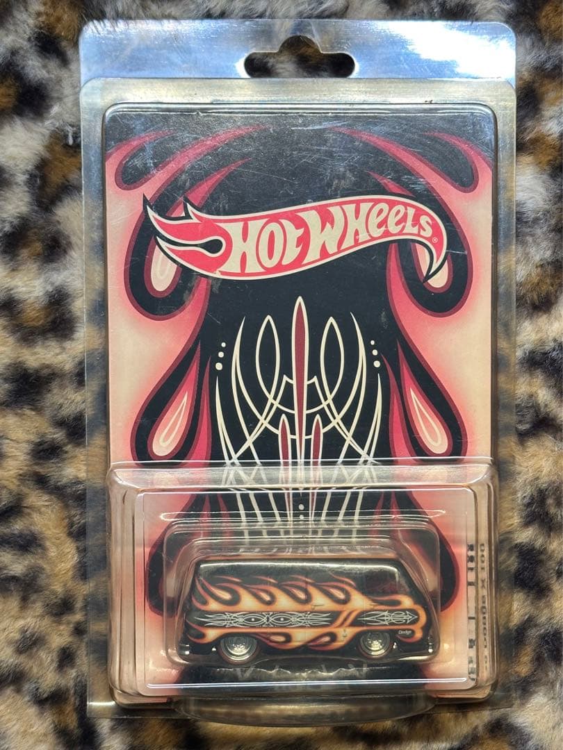 ミニカー Hot Wheels 2011 66 Dodge A100 m&k makoto