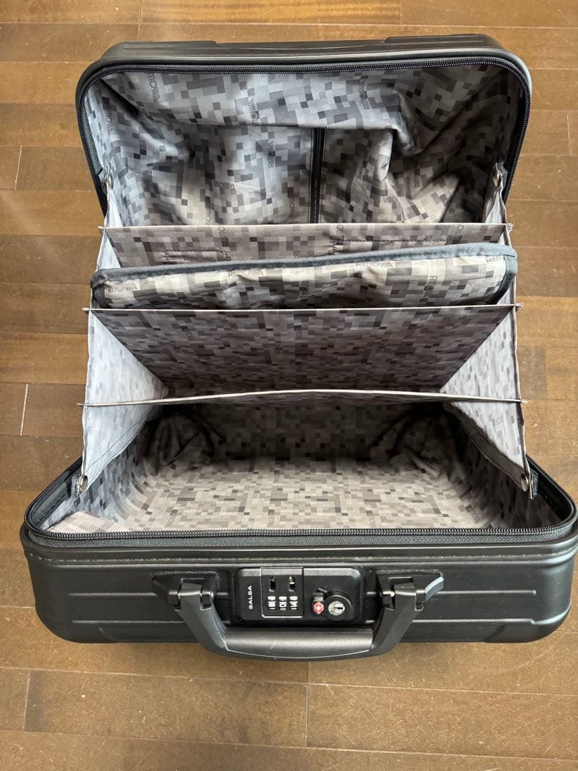 リモワRIMOWA★サルサ ビジネストローリー 4輪