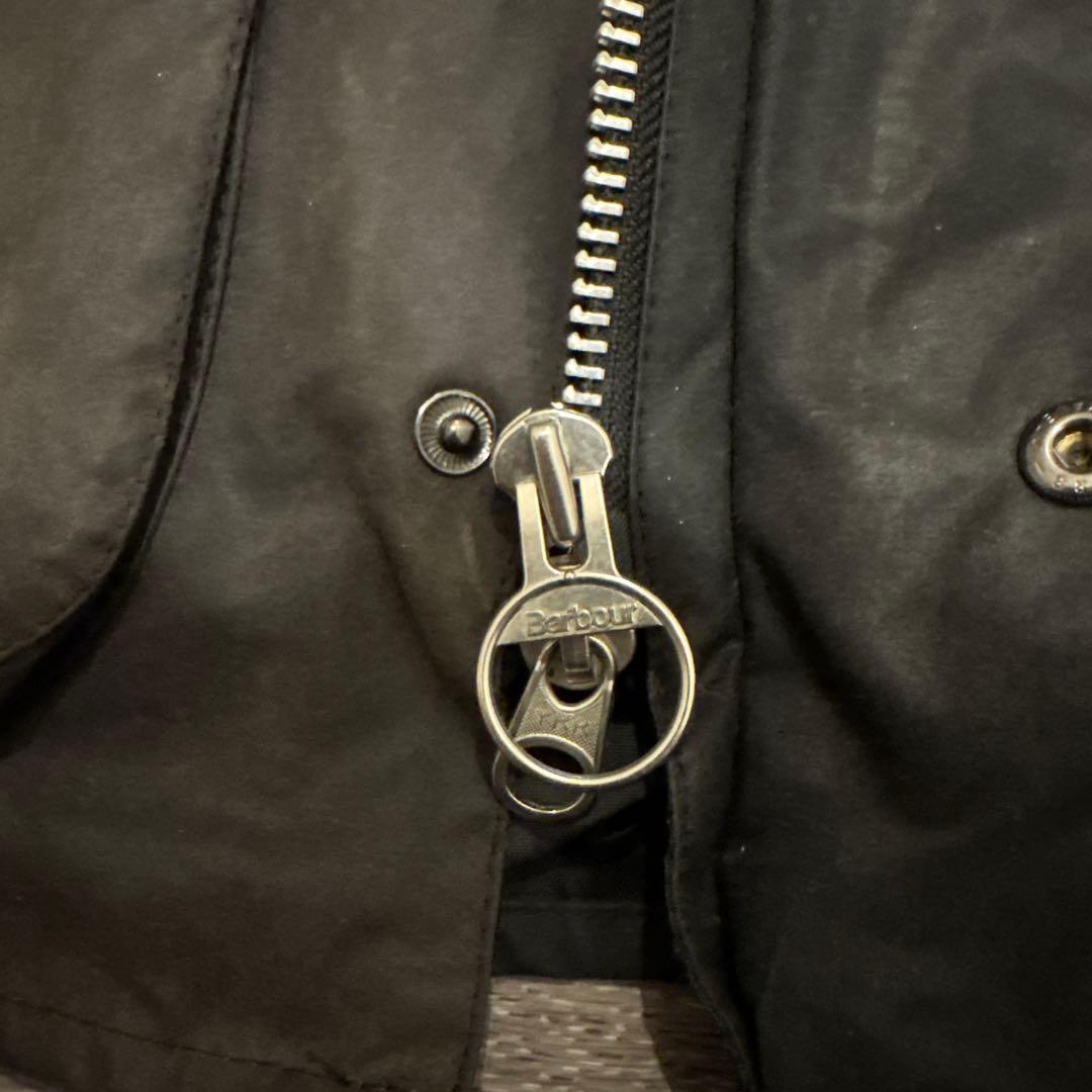 Barbour ブラックジャケット コーデュロイ襟付き