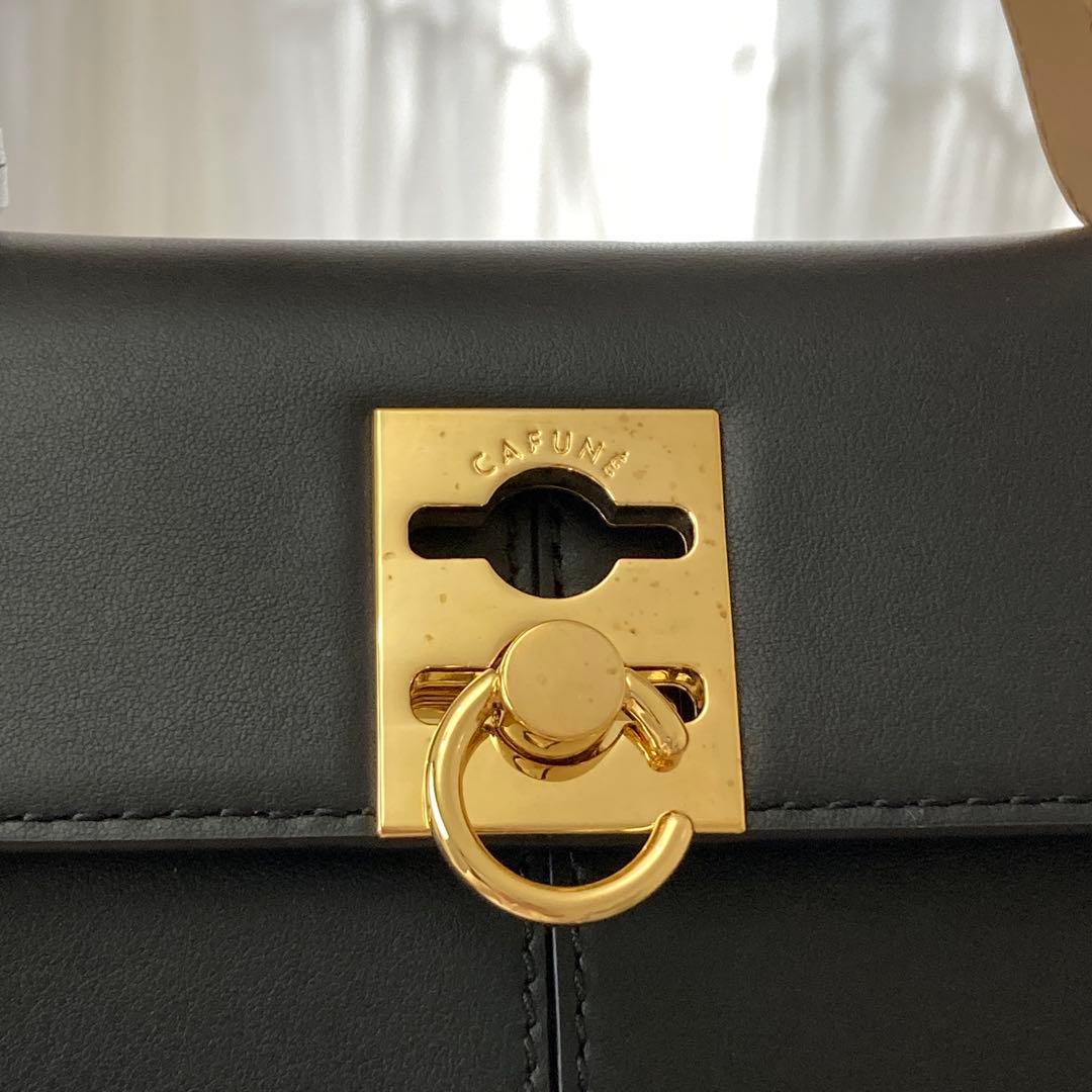 と*る様 ❤️良品❤️CAFUNE STANCE BAG ブラック 2way シ