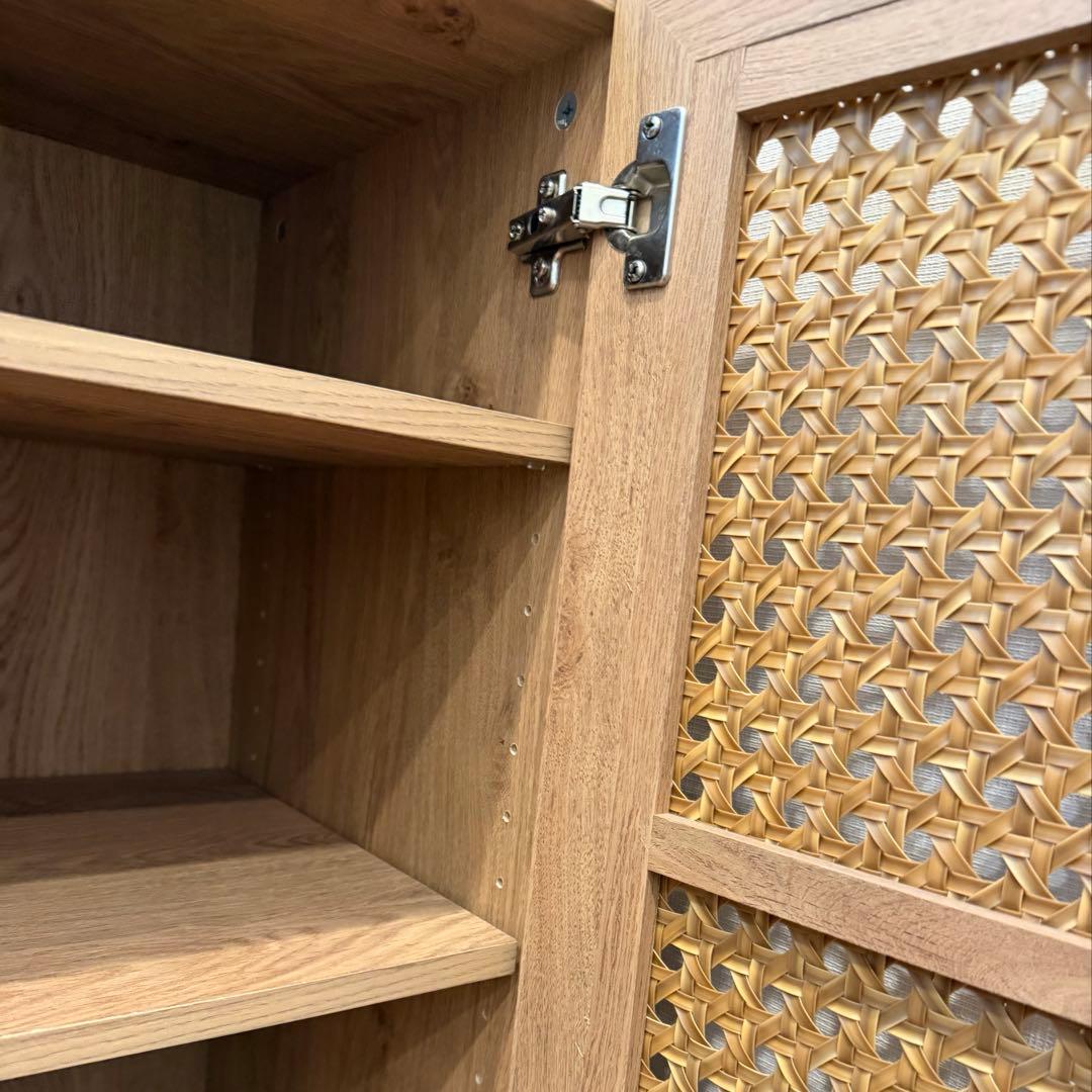 【LOWYA　ラタン調キャビネット　】