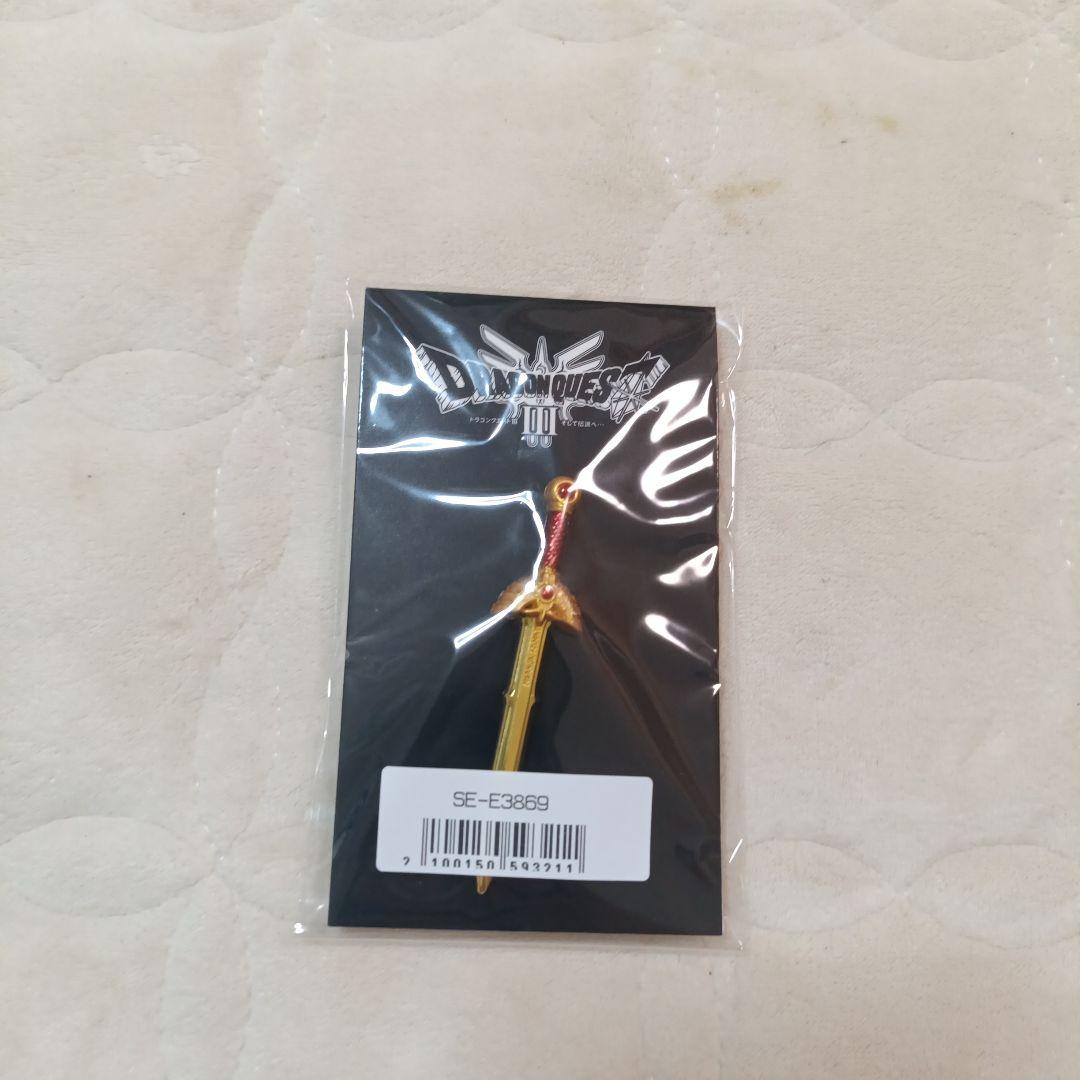 Switch用ドラゴンクエストⅠ＆ⅡとIII 予約特典ピンズ＆ブック型収納BOX