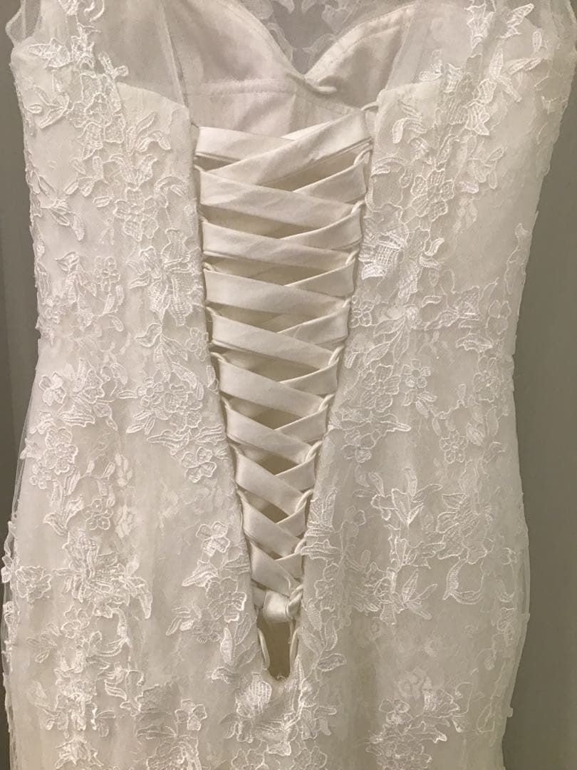 ホワイト レース ウェディングドレス　マーメイド