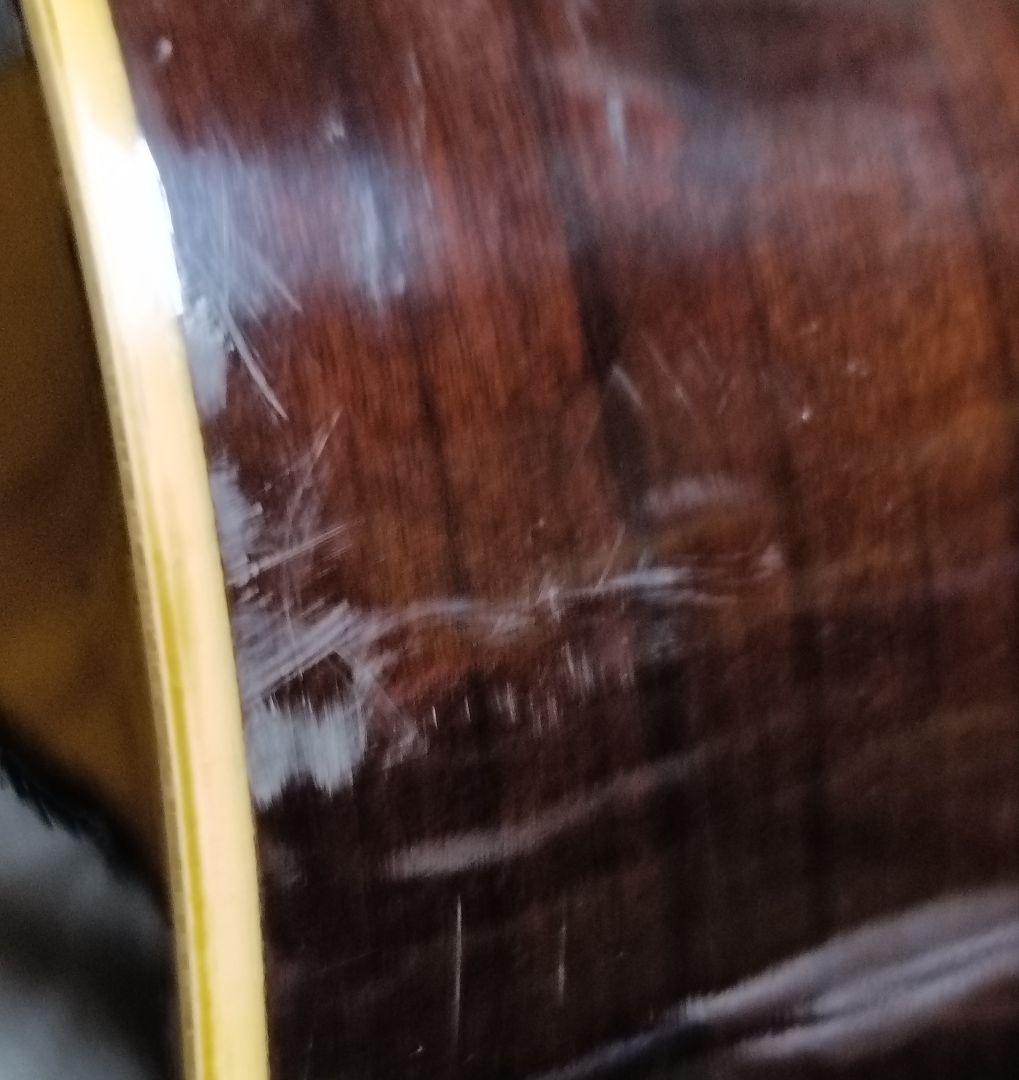 Morrisアコースティクギター、W-20 新弦に張り替えてます！