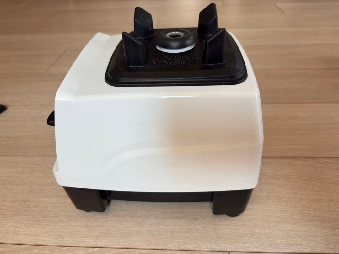 バイタミックス Vitamix ミキサー VM0202 ホワイト 保証書付き