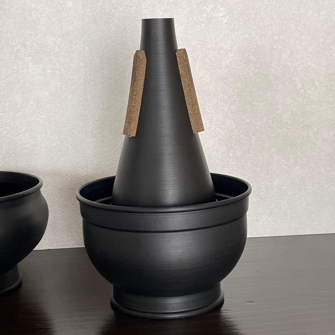 これ一つで異なる音色‼️ トランコア　アジャスタカップ２個、ストレートミュート