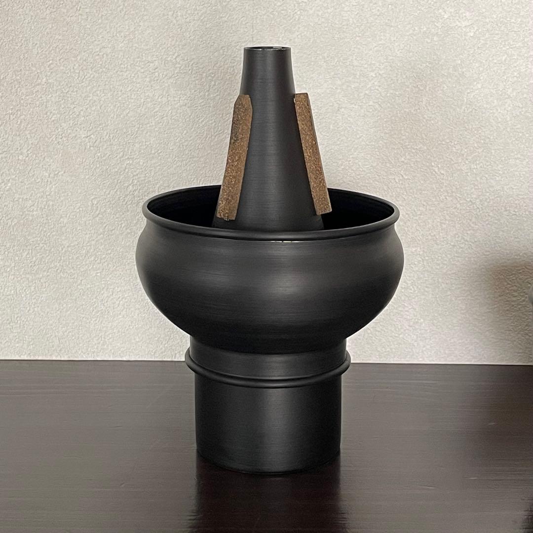 これ一つで異なる音色‼️ トランコア　アジャスタカップ２個、ストレートミュート