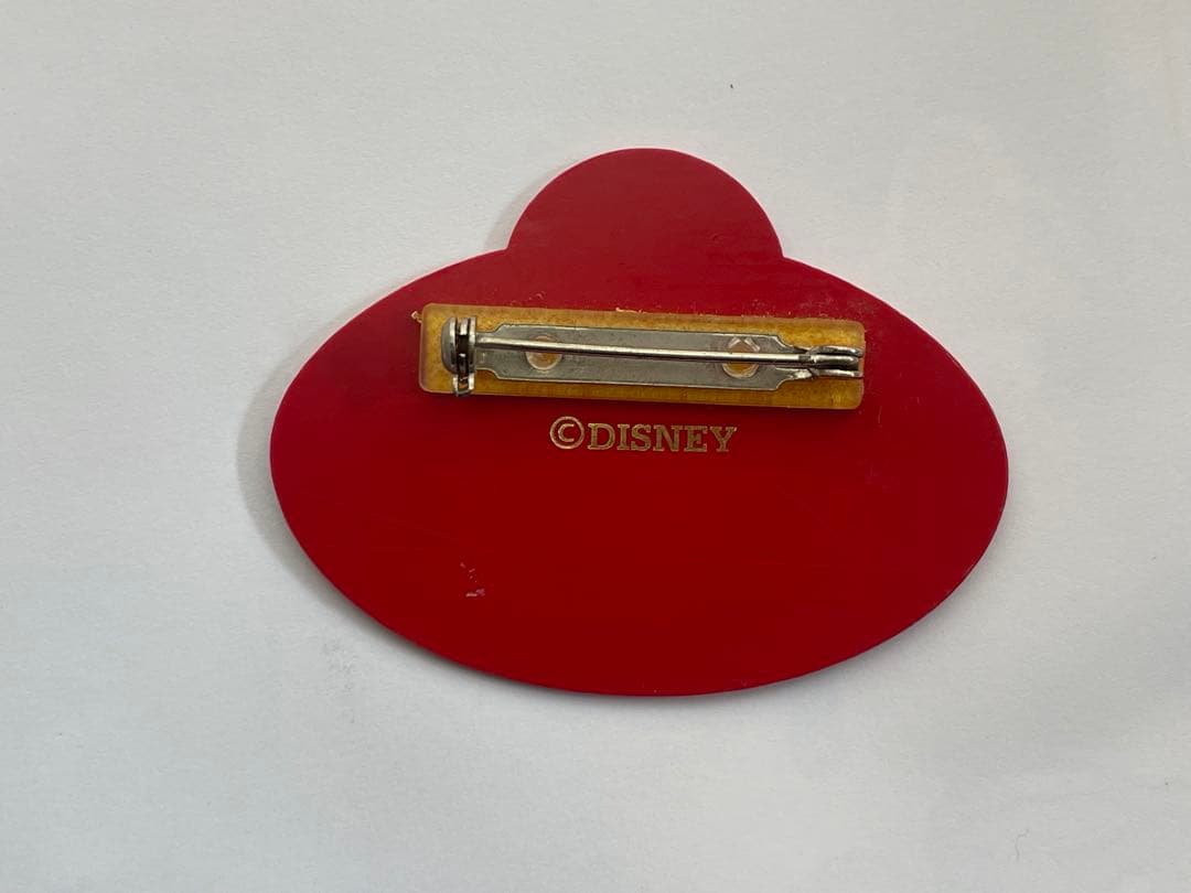 ディズニーリゾート　昔のキャストネームタグ