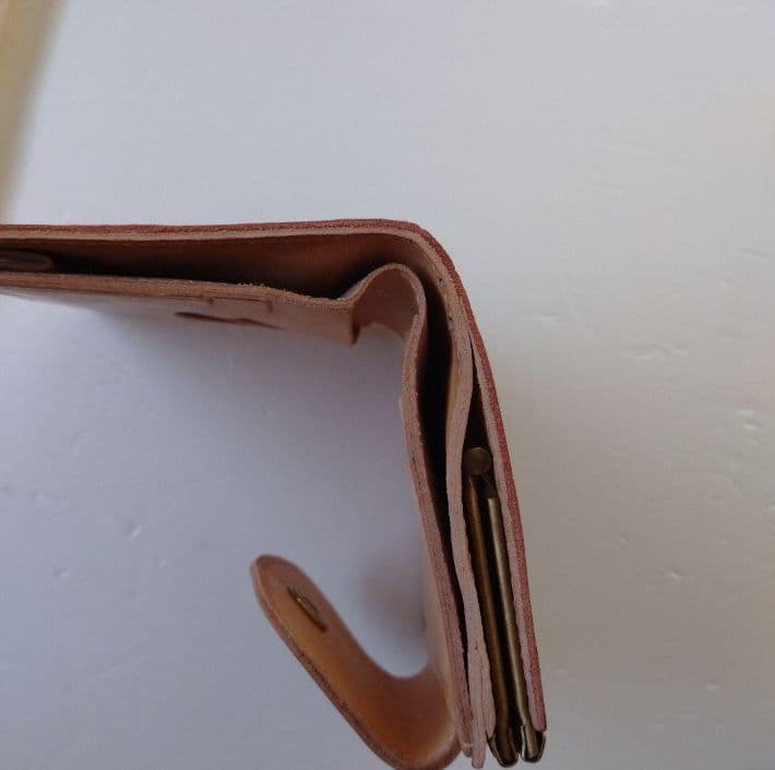 12/21まで最終値下♪　新品　未使用　IL BISONTE 二つ折り財布