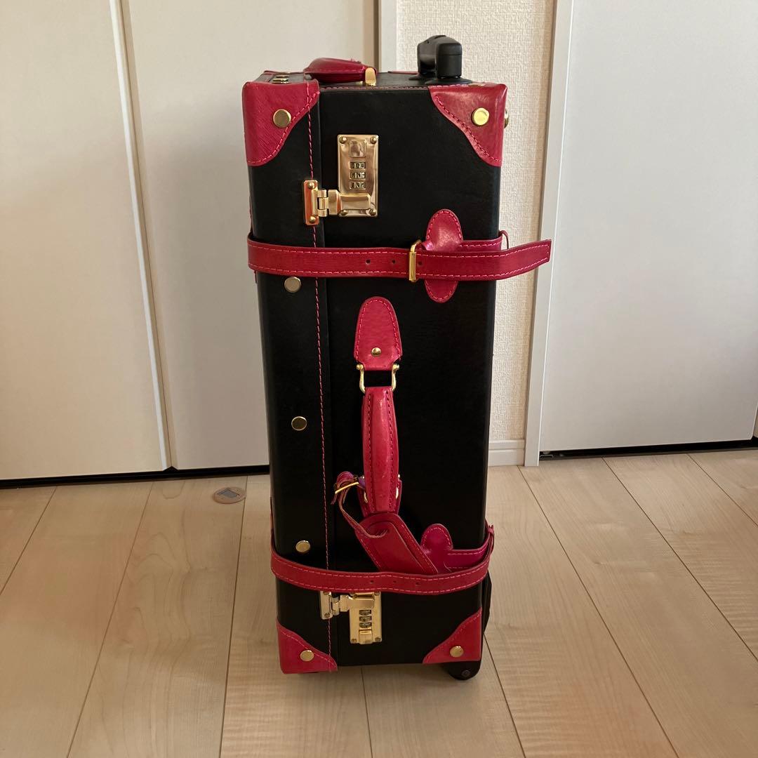 黒赤キャリーケース