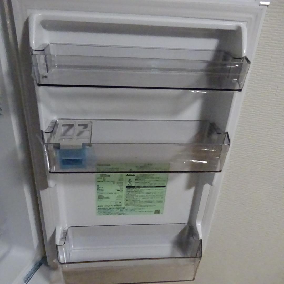 東芝2ドア冷蔵庫 GR-V15BS(W) [セミマットホワイト]