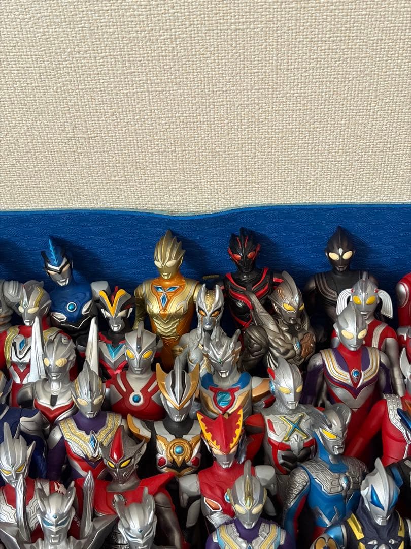 【中古美品】ウルトマン・ソフビ　まとめ売り80体＋マントセット