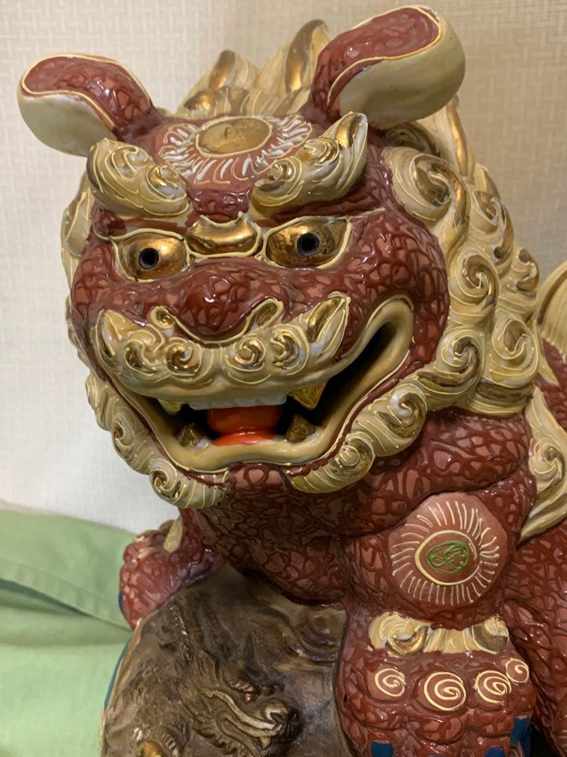 置き物　玉乗り獅子　九谷焼　縁起物 インテリア　置物