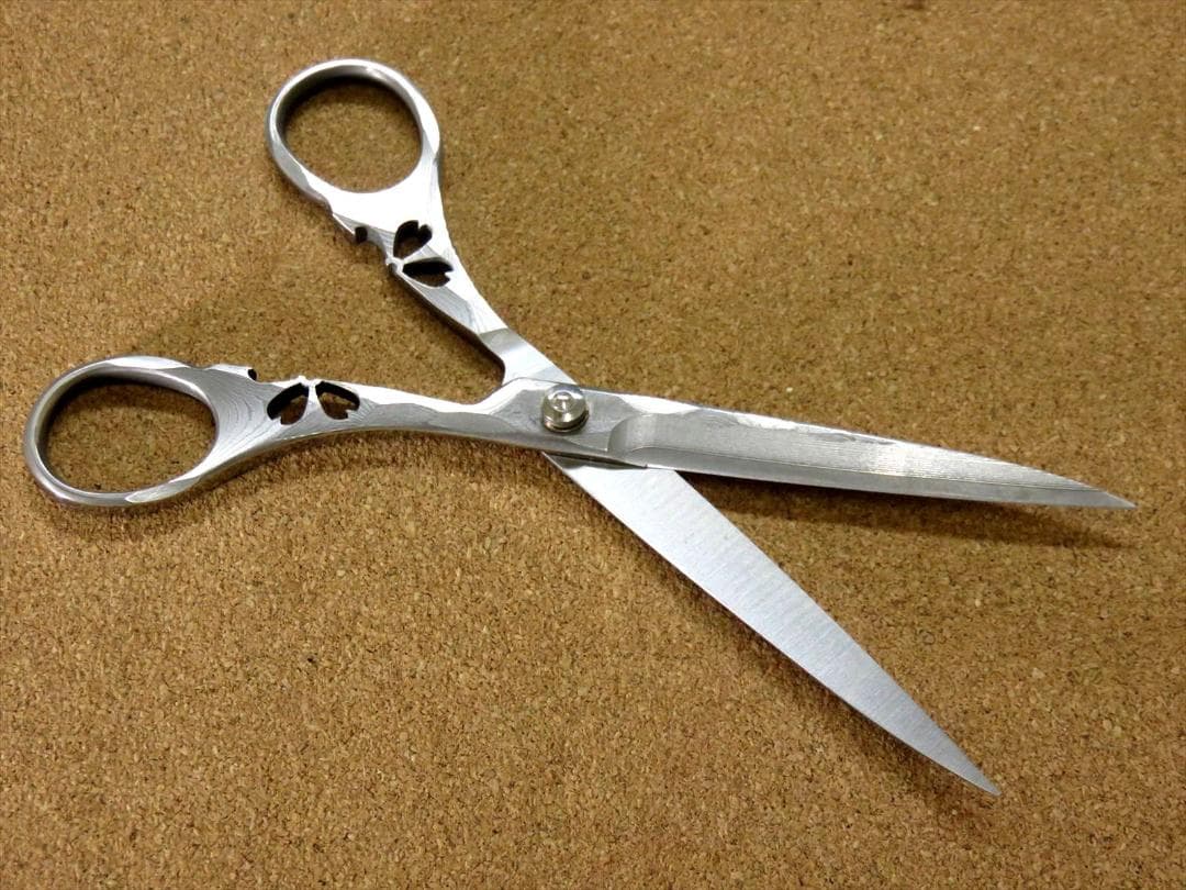関の刃物 エムカスタ はさみ 桜 ダマスカス 32層鋼 V金10号 桐箱入 高級