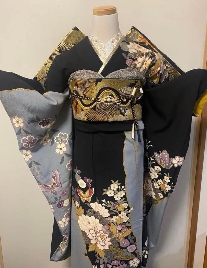 振袖フルセット　花蝶文　成人式　振袖　ゴールド　黒　正絹　振袖6点セット 豪華