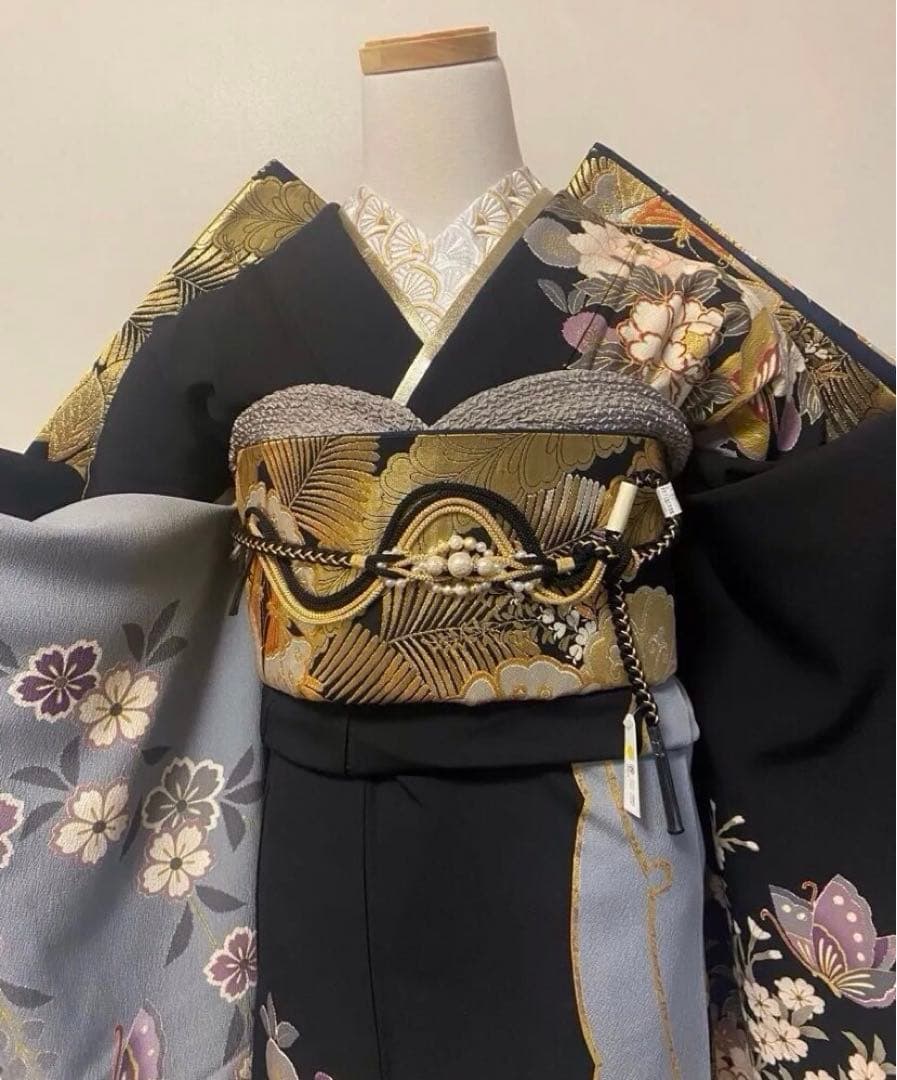 振袖フルセット　花蝶文　成人式　振袖　ゴールド　黒　正絹　振袖6点セット 豪華