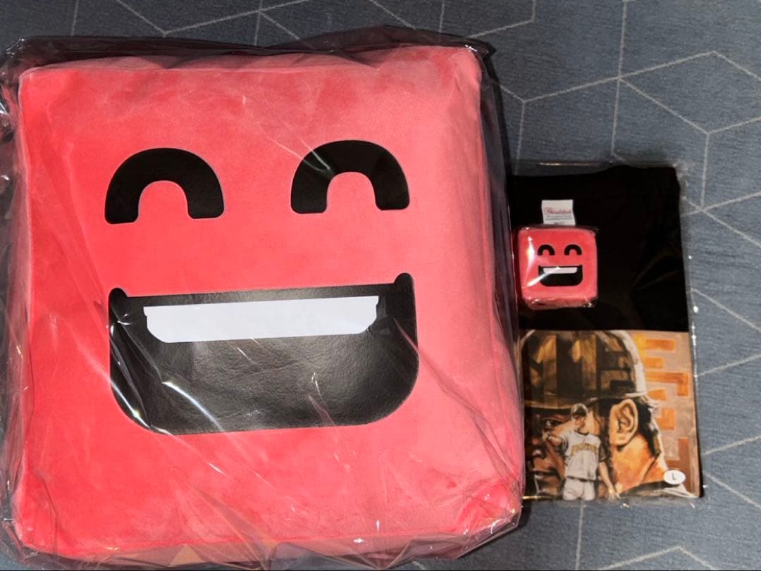 プロスピ　絶好調調子くんクッション&ストレスリリーサー&ダルビッシュTシャツ