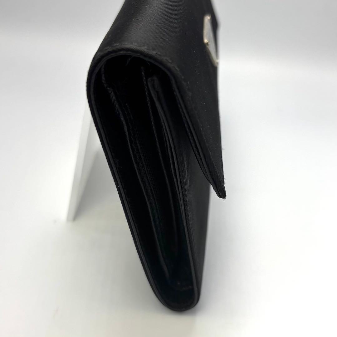 たまねぎかなこ  PRADAプラダ 三つ折り長財布