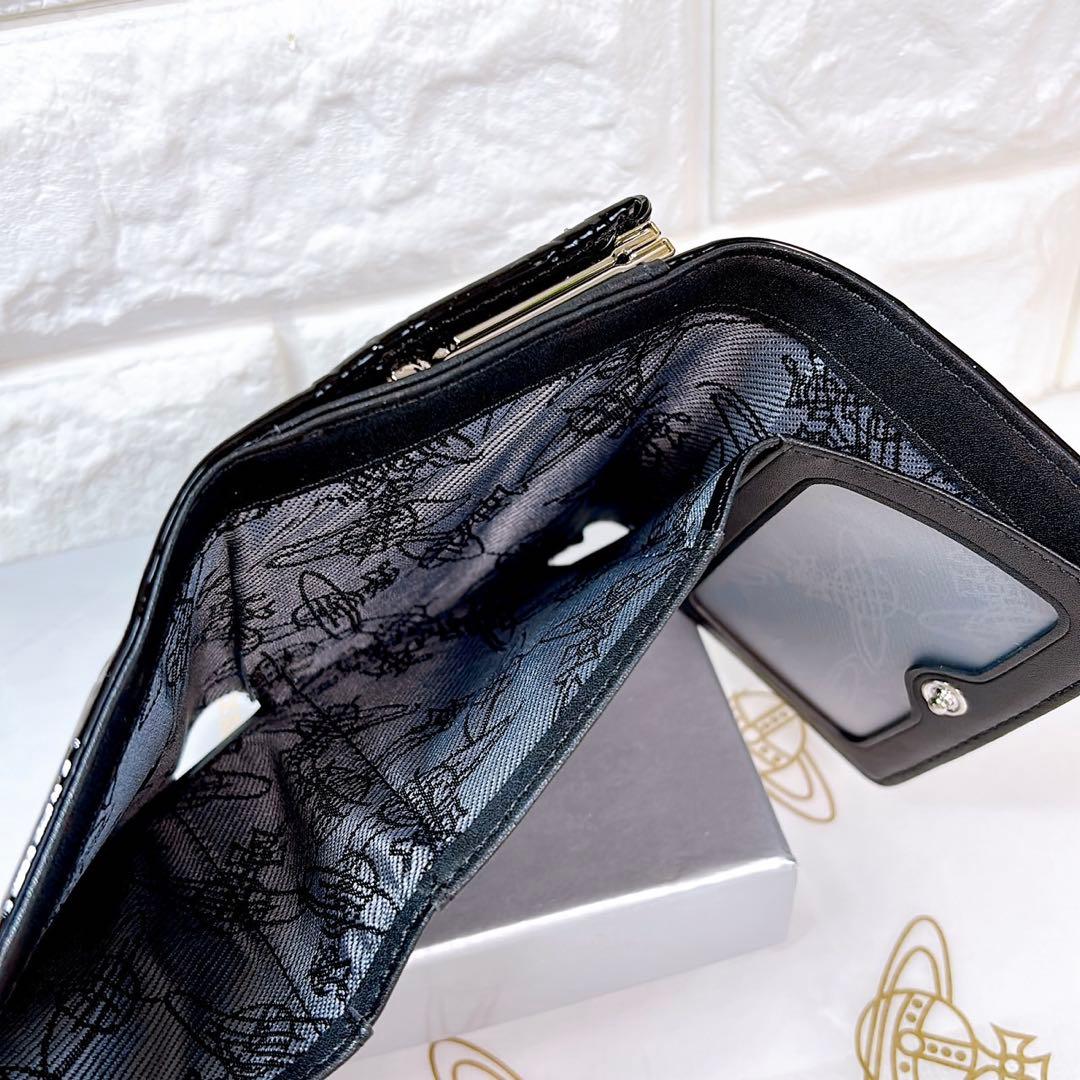 【新作✨️】柄付き Vivienne Westwood 3つ折り財布 エナメル
