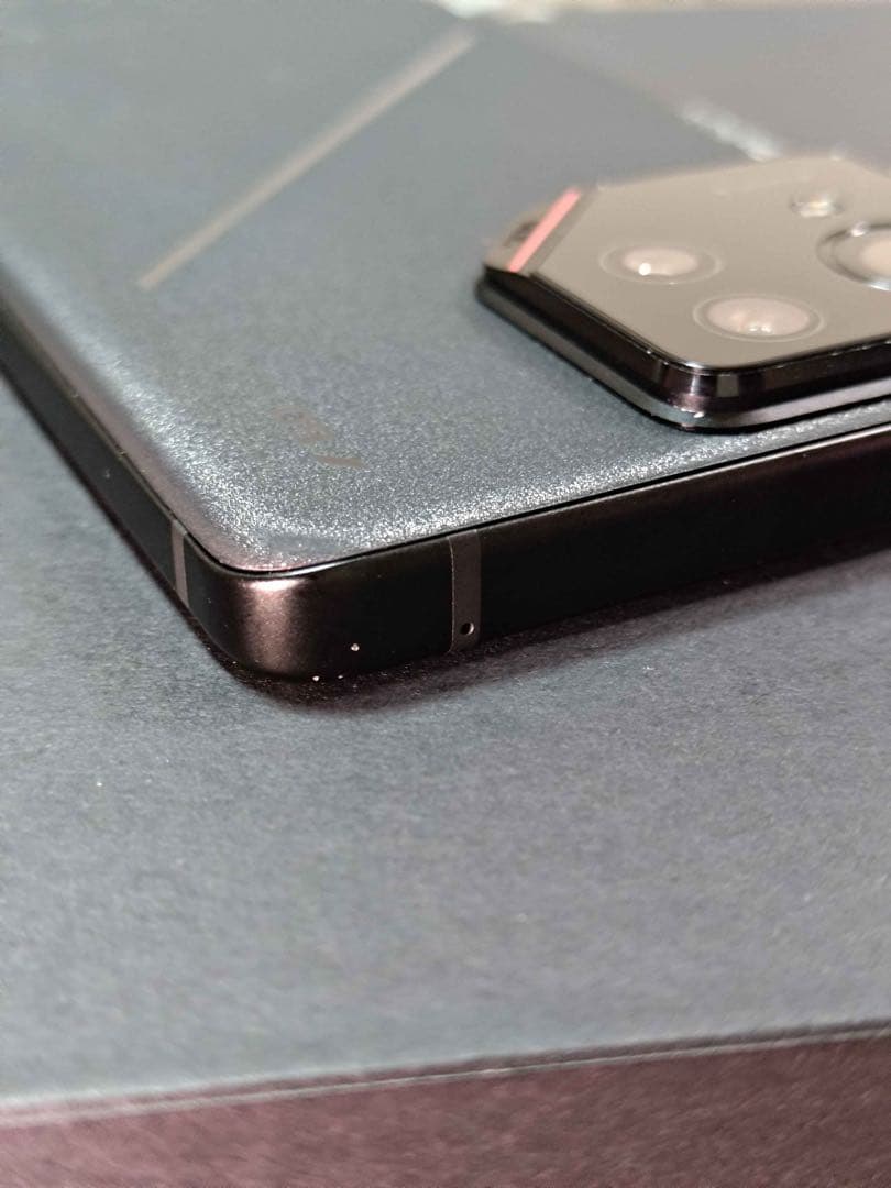 ASUS ROG Phone 9PRO 中古 背面割れ有り