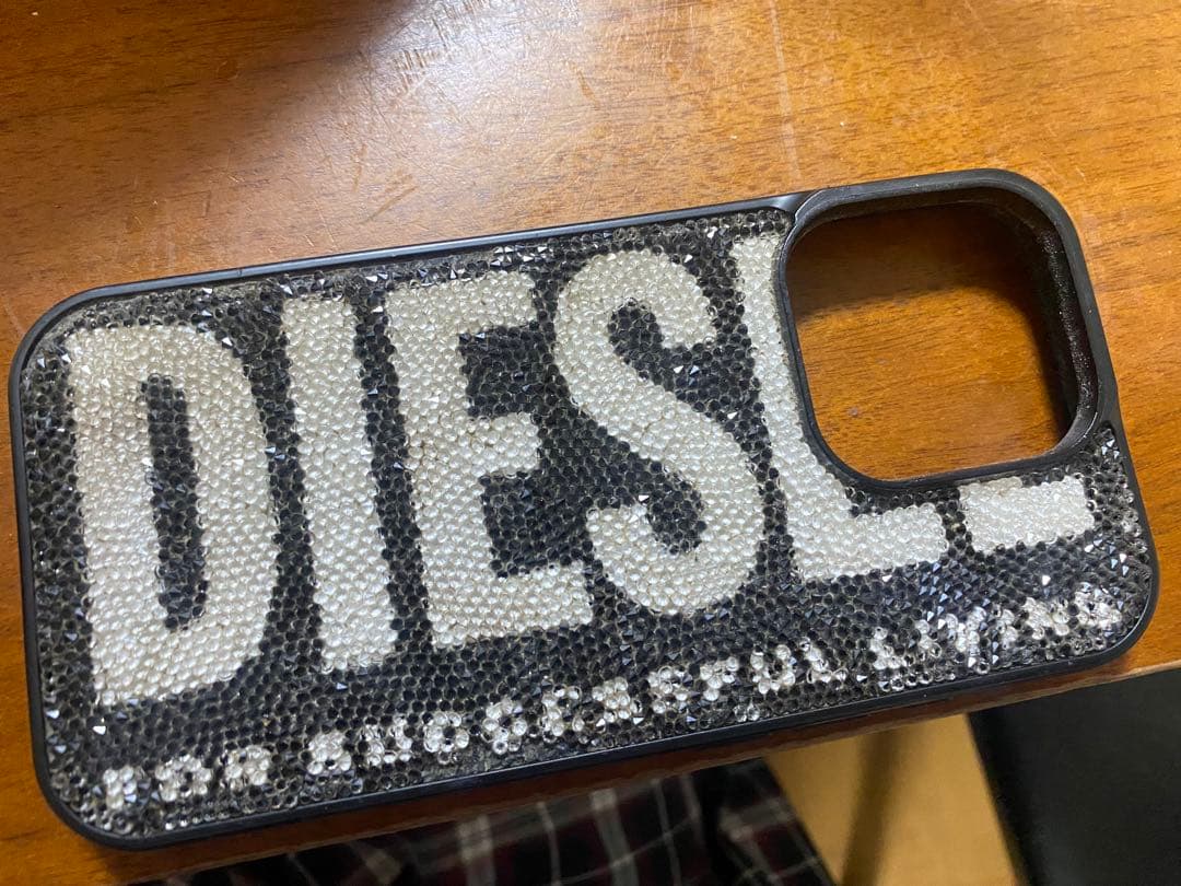DIESEL ストーン装飾 iPhone16Pro用 ケース