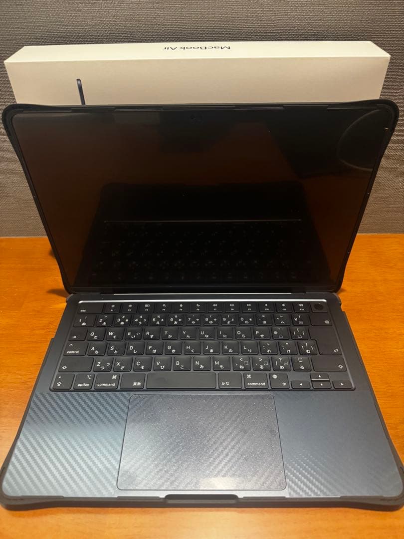 MacBook Air 13インチ M2 256GB CASETiFY