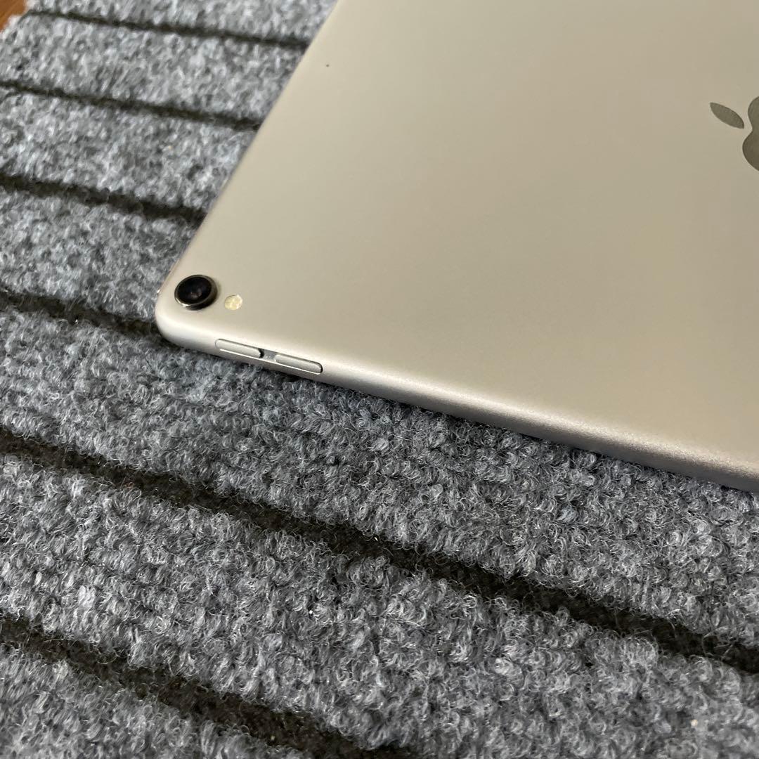 157 iPad Pro 10.5 256GB Wi-Fi スペースグレイ