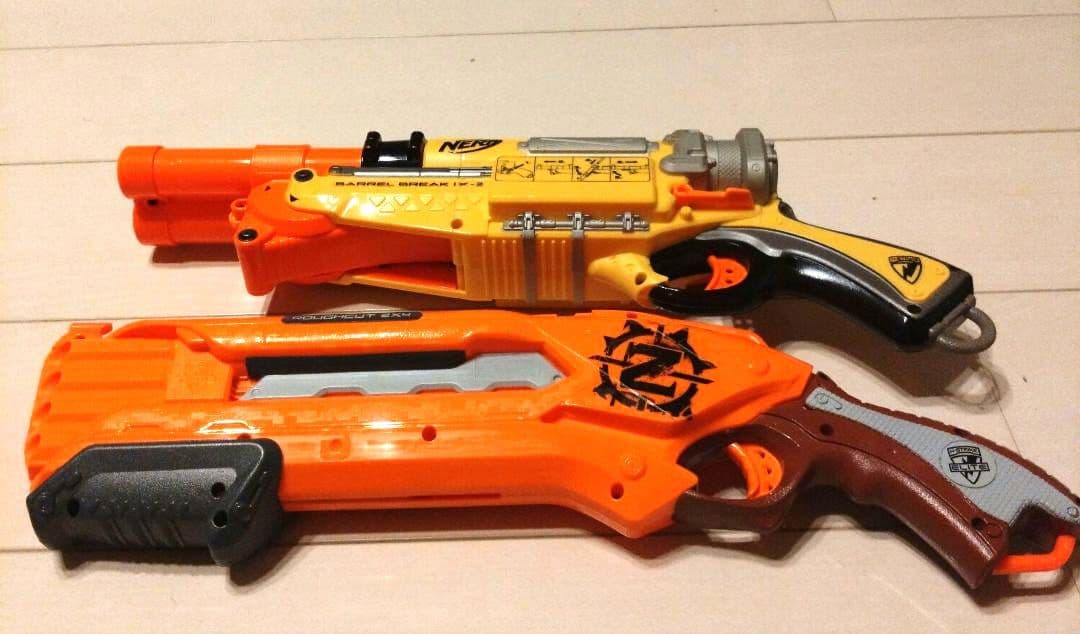 Nerf Zombie Strike トイガン オレンジ/イエロー