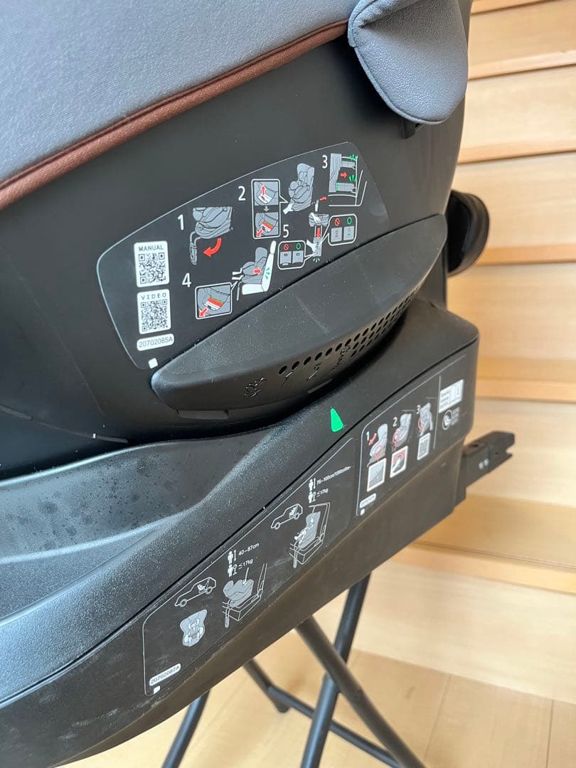 友*里様 エールべべクルットRウィ2　ISOFIX【アカチャンホンポ限定モデル】