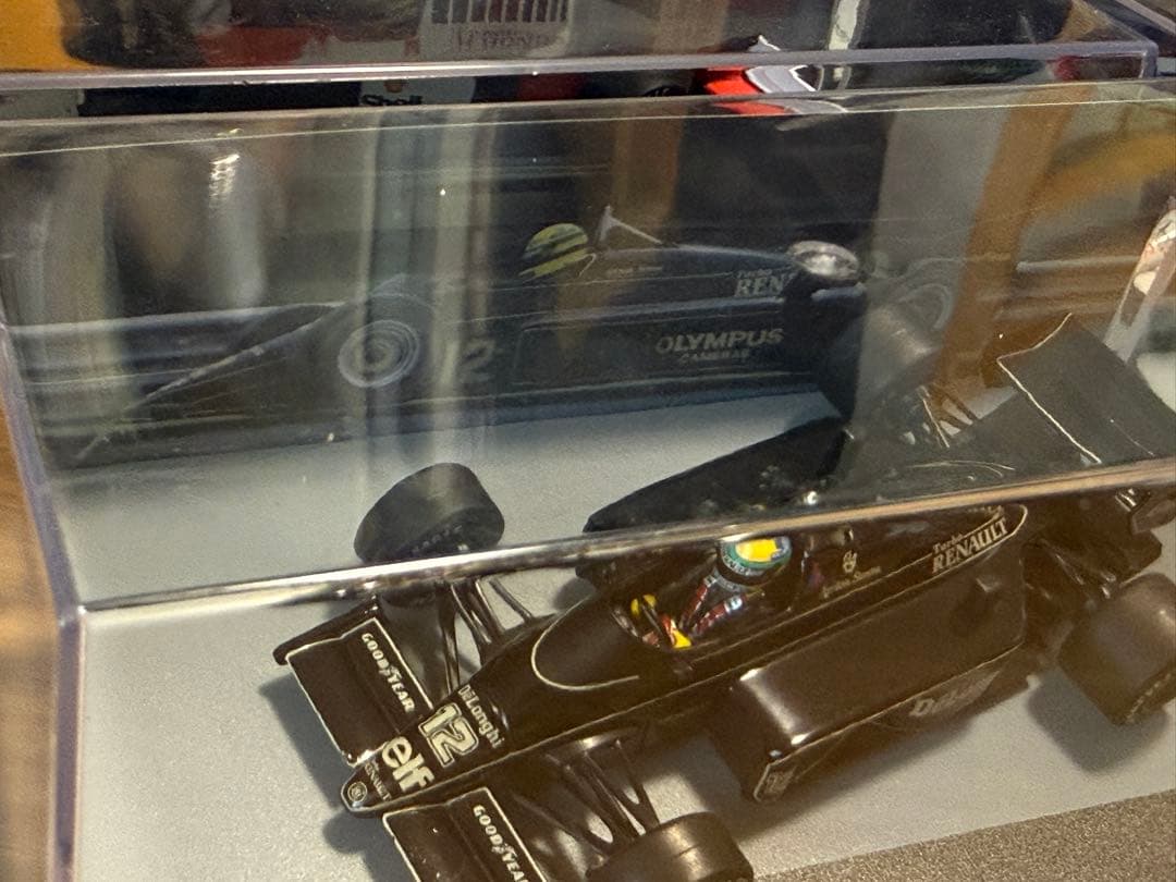 Altaya アイルトンセナ 1/43ミニカーコレクション　LEDショーケース